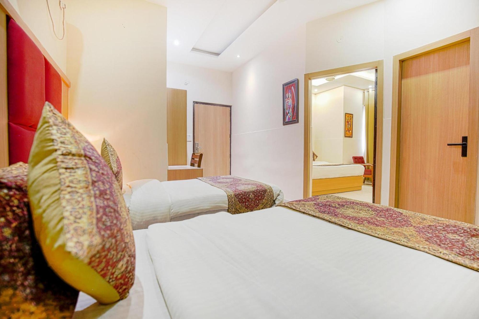 Hotel Ricky International Amritsar Exterior photo