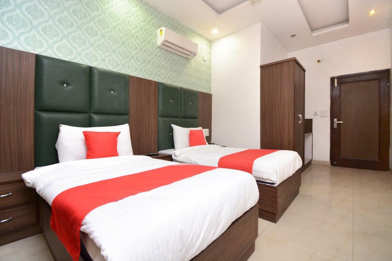 Hotel Ricky International Amritsar Exterior photo